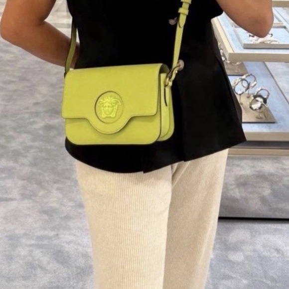 Versace $1,769 Vitello Shoulder Bag Citron Medusa NWT / NIB - Picture 6 of 11